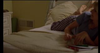 Laura Dern feet photo thumbnail