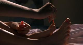 Laura Dern feet photo thumbnail