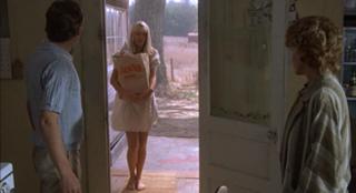 Laura Dern feet photo thumbnail
