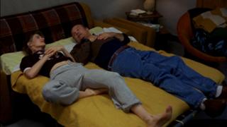 Laura Dern feet photo thumbnail