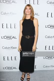 Laura Dern feet photo thumbnail