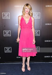 Laura Dern feet photo thumbnail