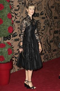 Laura Dern feet photo thumbnail