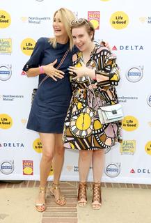 Laura Dern feet photo thumbnail