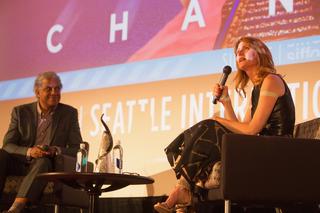 Laura Dern feet photo thumbnail