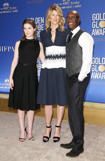 Laura Dern feet photo thumbnail