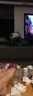 Laura Dern feet photo thumbnail