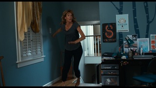 Laura Dern feet photo thumbnail