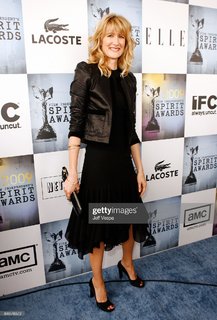 Laura Dern feet photo thumbnail