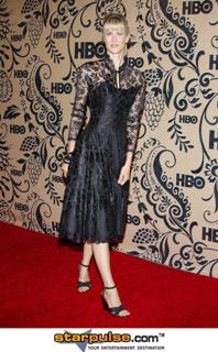 Laura Dern feet photo thumbnail