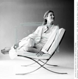 Laura Dern feet photo thumbnail