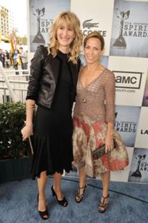 Laura Dern feet photo thumbnail