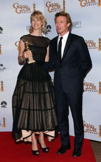 Laura Dern feet photo thumbnail