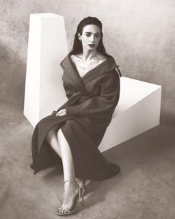 Laura Donnelly feet photo 2
