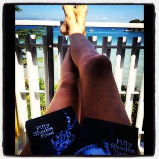 Laura Dundovic feet photo 5