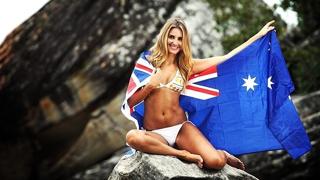 Laura Dundovic feet photo 16