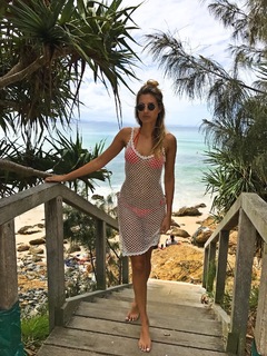 Laura Dundovic feet photo 8