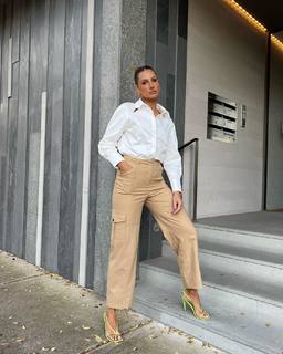 Laura Dundovic feet photo 12