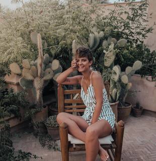 Laura Escanes feet photo 2