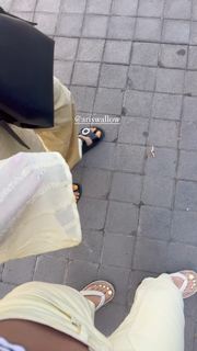 Laura Escanes feet photo 9