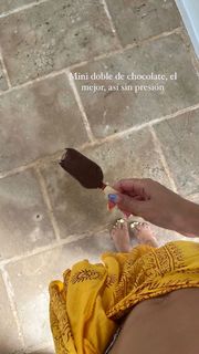Laura Escanes feet photo 7