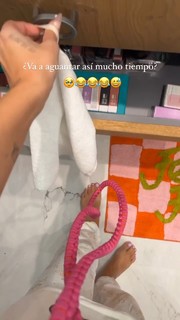 Laura Escanes feet photo 13