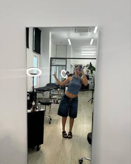 Laura Escanes feet photo 9