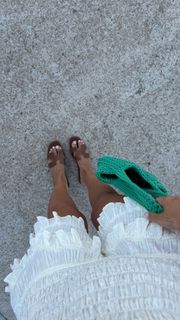 Laura Escanes feet photo 11