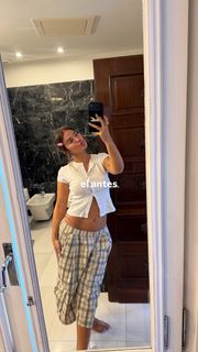 Laura Escanes feet photo 6