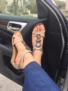 Laura Flores feet photo 4
