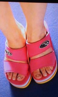 Laura Fraser feet photo thumbnail