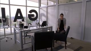 Laura Fraser feet photo thumbnail
