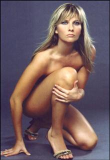 Laura Freddi feet photo 19