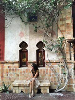 Laura González feet photo thumbnail
