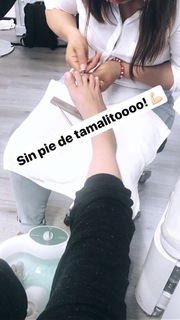 Laura González feet photo thumbnail