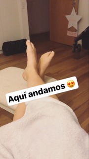 Laura González feet photo thumbnail