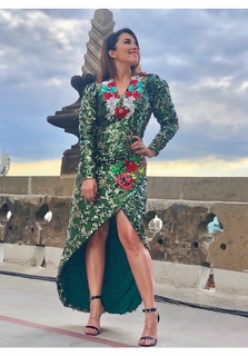 Laura González feet photo thumbnail