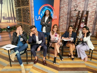 Laura González feet photo thumbnail