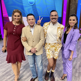 Laura González feet photo thumbnail