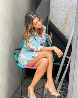 Laura González feet photo thumbnail