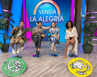 Laura González feet photo thumbnail