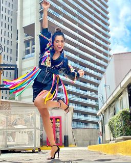 Laura González feet photo thumbnail