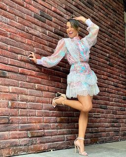 Laura González feet photo thumbnail