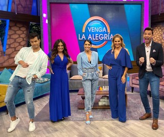 Laura González feet photo thumbnail