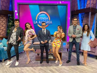 Laura González feet photo thumbnail