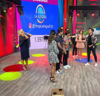 Laura González feet photo thumbnail