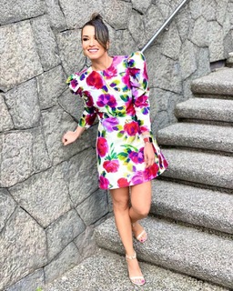 Laura González feet photo thumbnail