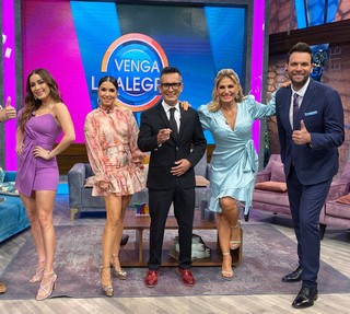 Laura González feet photo thumbnail