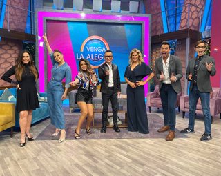 Laura González feet photo thumbnail