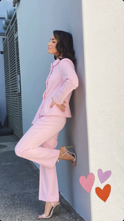 Laura González feet photo thumbnail